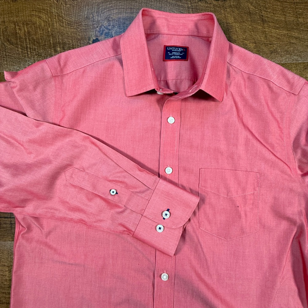 UNTUCKit Boston Red Sox Shirt Mens Medium Red Slim Fit Long Sleeve Wrinkle Free
